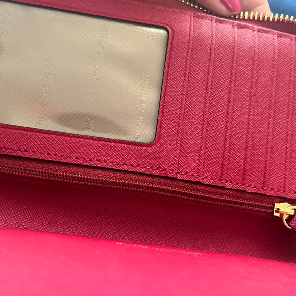 Michael Kors Zip Medium Wallet - Picture 5 of 15